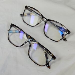 Stylish Tortoiseshell Reading Glasses